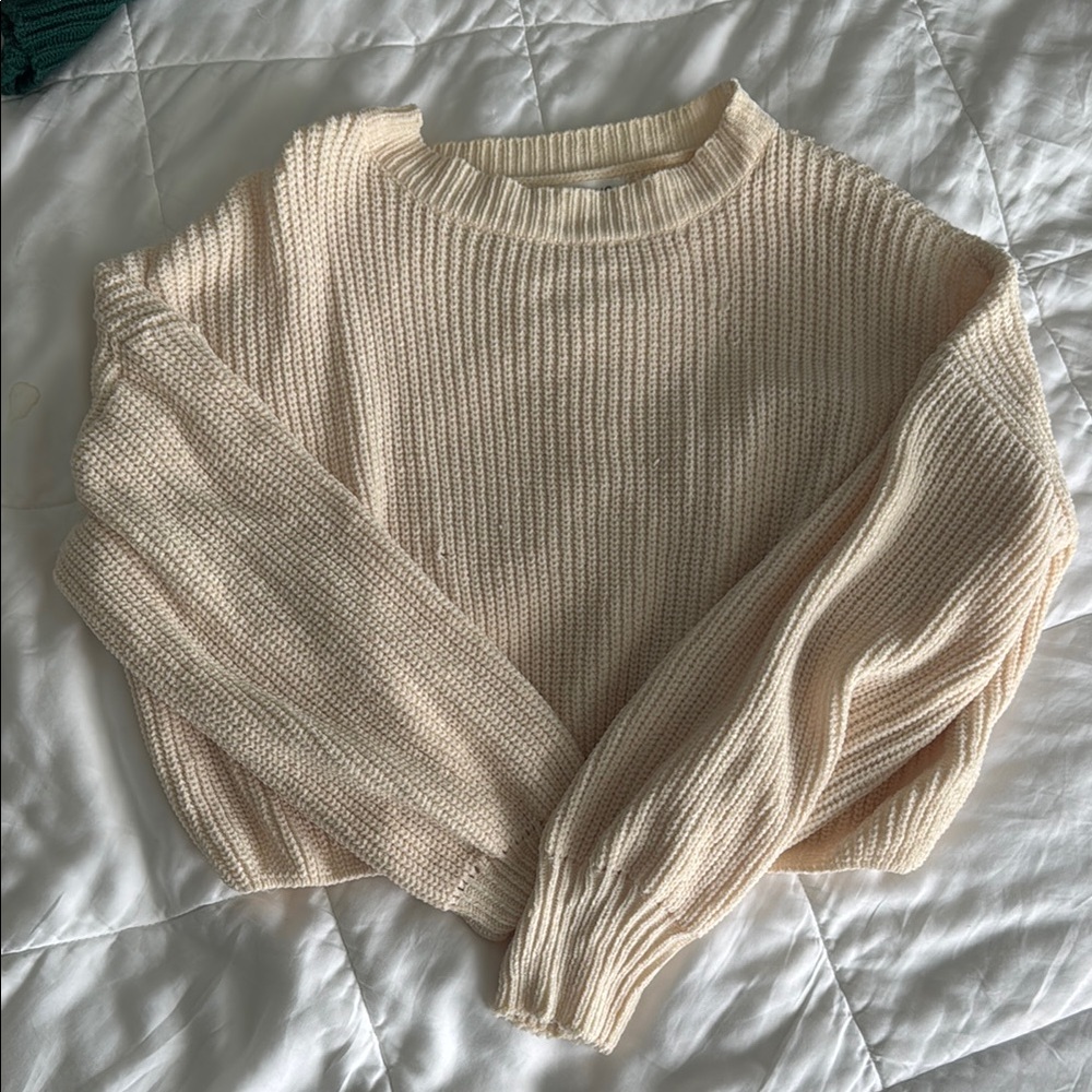 Vestique Cream Crew Neck Sweater with Ribbed Texture